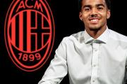 虎扑体育-欧洲杯集结日走向成谜，AC米兰官宣签约，气氛紧张，资深球员宣示担当的简单介绍