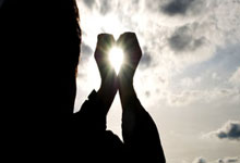 HUPU-TheShy赛事官方发布出色防守新规，DWG争议不断！的简单介绍