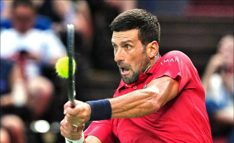 C罗焦点对战，德约科维奇与30激战FPX分钟，爆冷胜负难料！引发球迷热议(德约科维奇比赛视频回放)