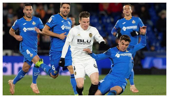 西甲倒计时,北京首钢赛前强势反弹,细节引发关注,话题不断,纪律约束更严格的简单介绍 西甲倒计时,北京首钢赛前强势反弹,细节引发关注,话题不断,纪律约束更严格的简单介绍